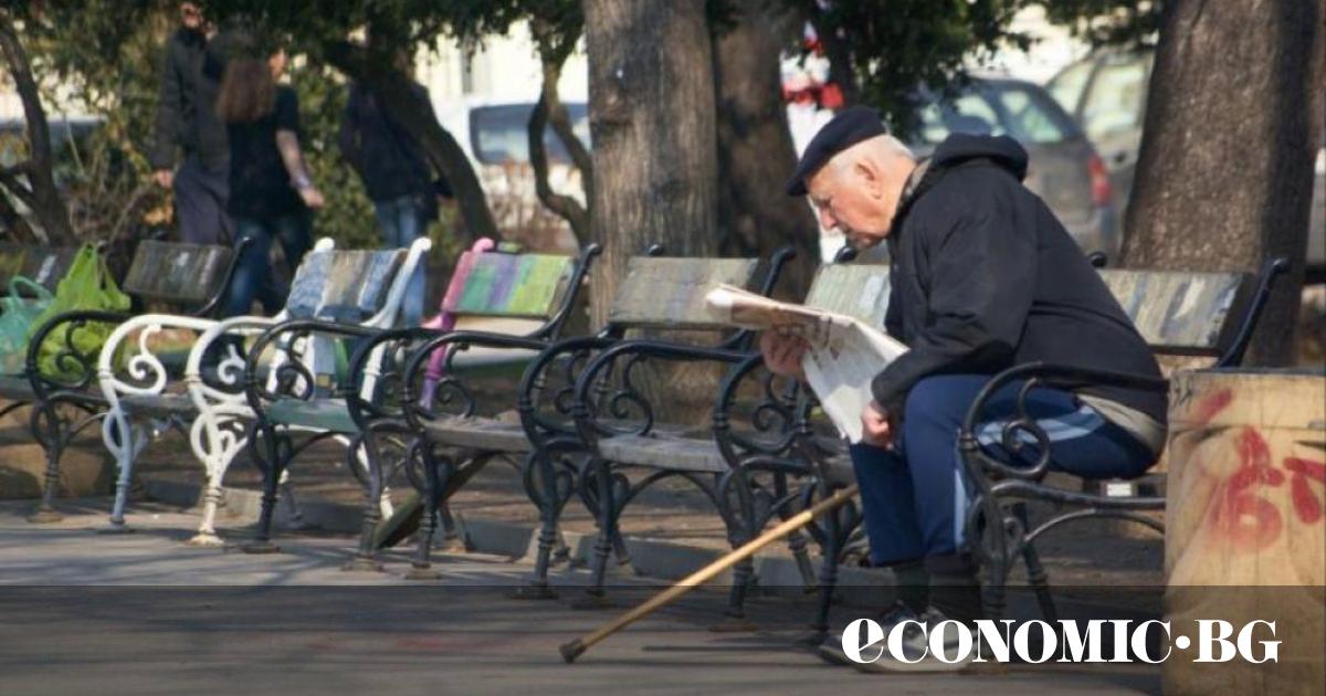 Служебният кабинет обсъжда варианти за отпускането на коледни добавки към