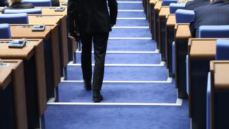 „Демократична България“ отново избра да блокира парламента