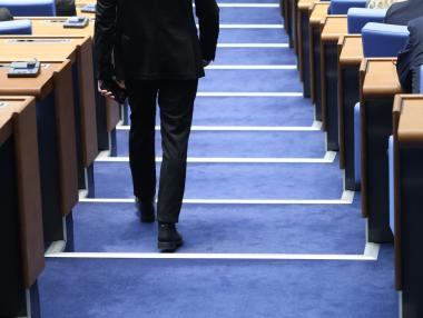 „Демократична България“ отново избра да блокира парламента