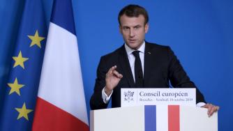 Правителството на Франция падна