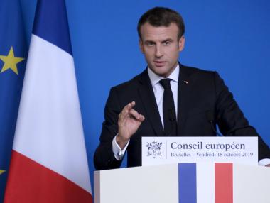 Правителството на Франция падна