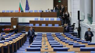 Пеевски подкрепи Киселова, но два гласа не стигнаха за председател на НС