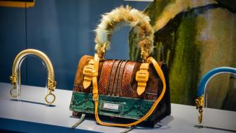 На какво се дължи грандиозният успех на луксозната марка Miu Miu?