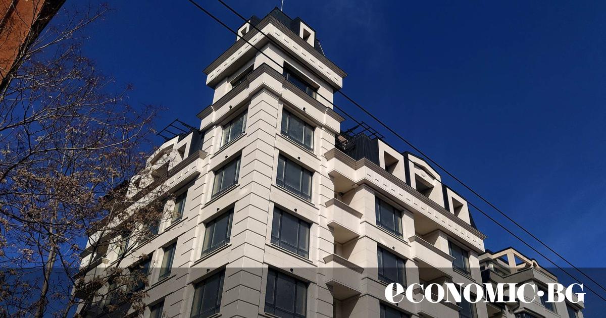 Леко подобрение: Скромен ръст на приходите сви дупката“ в държавния