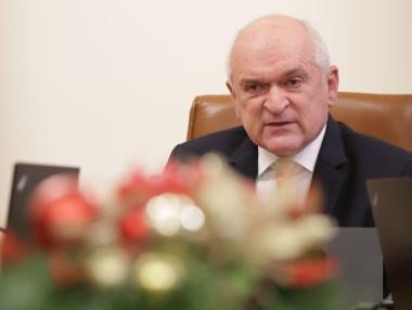 Главчев заплаши да оттегли Бюджет 2025, без да познава процедурите