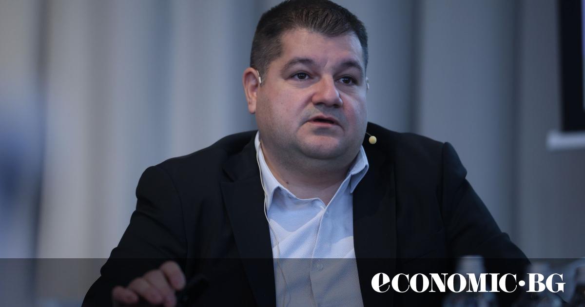 Бурният възход на софтуерната индустрия логично доведе до дупка на