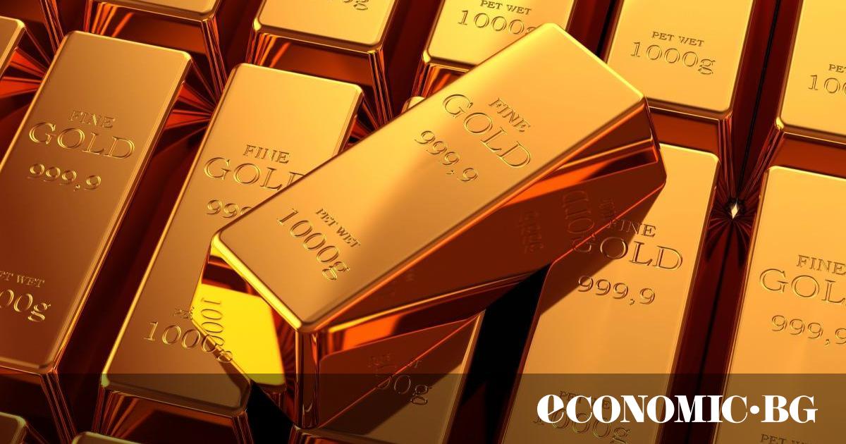 Цената на златото остана в тесни граници в петък, след