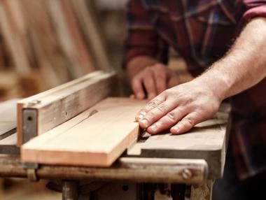 Успешният бизнес на един румънски предприемач във въглищния град Петрила