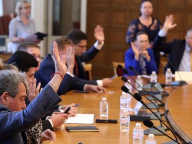 Бюджет 2025 отпадна от бюджетната комисия