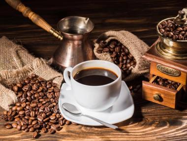 Климатичната криза и кафето: Ще изчезне ли любимата ни напитка?