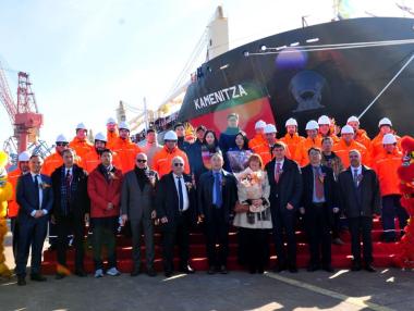 „Параходство БМФ“ пусна на вода десетия си нов 32 000-тонен кораб