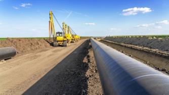 How much does Bulgartransgaz earn from the transit of Russian gas through Bulgaria?