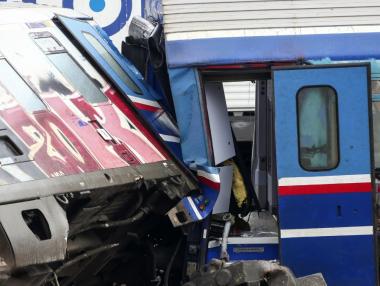 Два товарни влака се сблъскаха челно край София