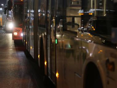 Нощният градски транспорт в София частично се закрива