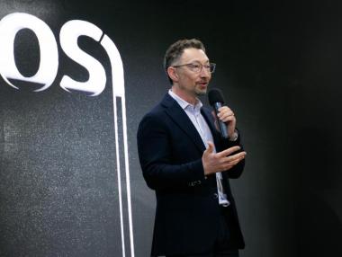 myPOS купува френска компания и наема 130 нови служители в България