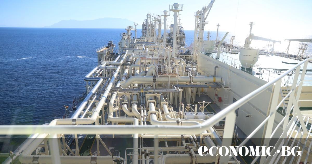 Доставките на втечнен газ, които България получава от терминала за