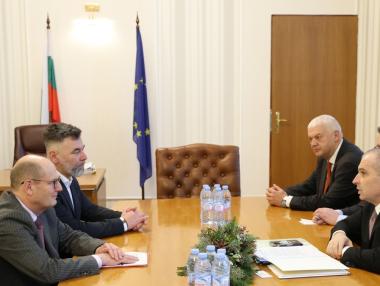 Караджов търси еврофинансиране за мултимодалната гара „Обеля“