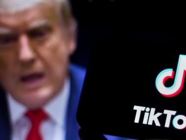 Тръмп обяви, че Microsoft преговаря за TikTok