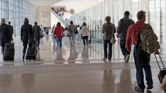 Авиокомпании въвеждат дрескод на борда на самолетите си