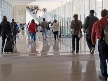 Авиокомпании въвеждат дрескод на борда на самолетите си