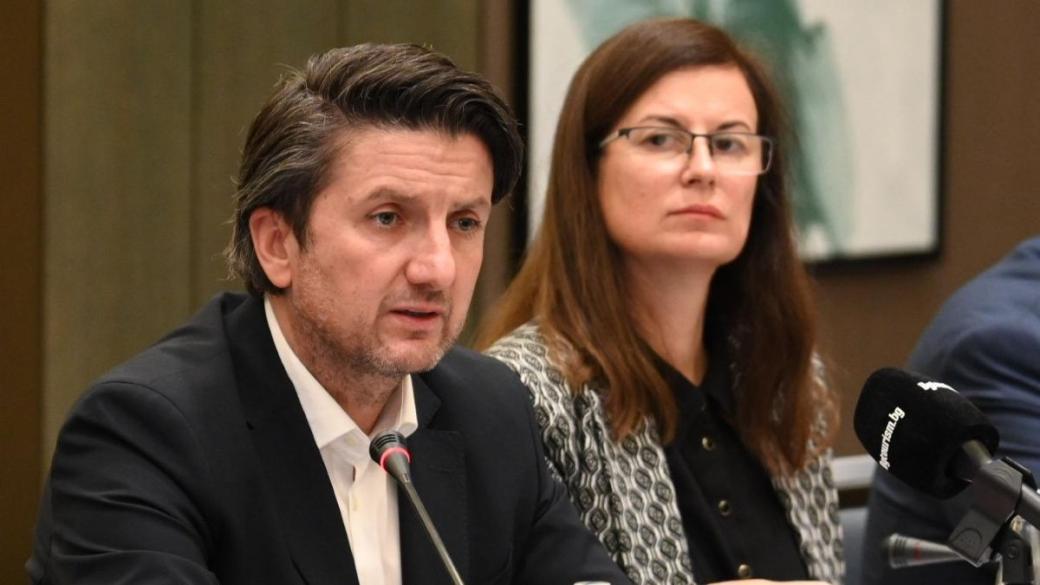 Министърът на туризма ще се бори за по-лесно издаване на визи