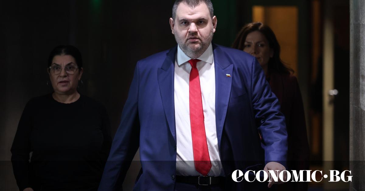 Пеевски иска държавата да купи Лукойл Нефтохим“Държавата трябва да купи