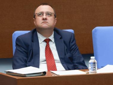 Мегатъргът за основни ремонти на пътища няма да бъде спиран