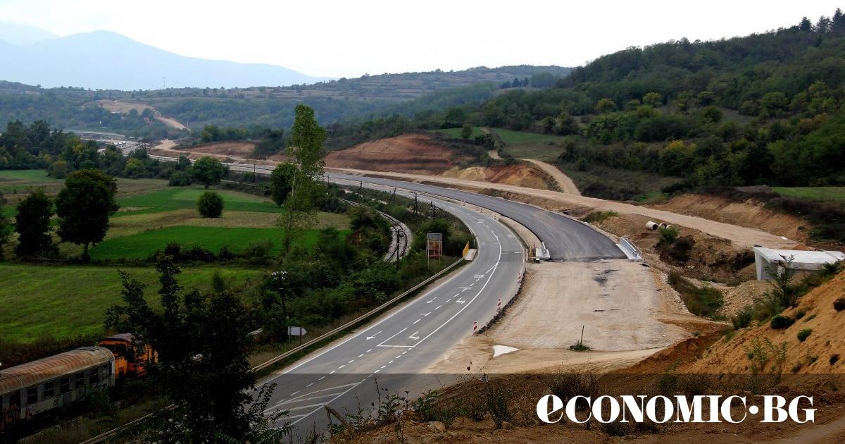 Нови около 14 километра от лот 4 на автомагистрала Хемус“