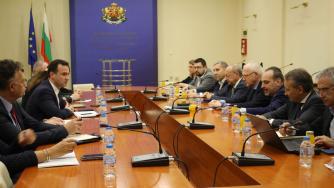 Бизнесът предлага нов механизъм за компенсации заради скъпия ток