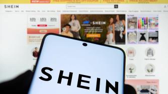 Еврокомисията предприема мерки срещу опасните стоки на Temu и Shein