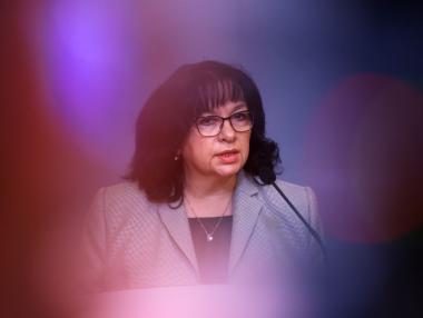 Вечерни новини: България кърпи дефицита с пари от Дания; Нов метод за компенсациите за тока на бизнеса