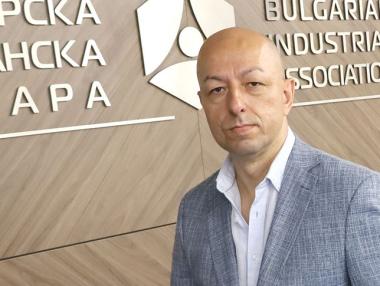 Напрежение на пазара на труда