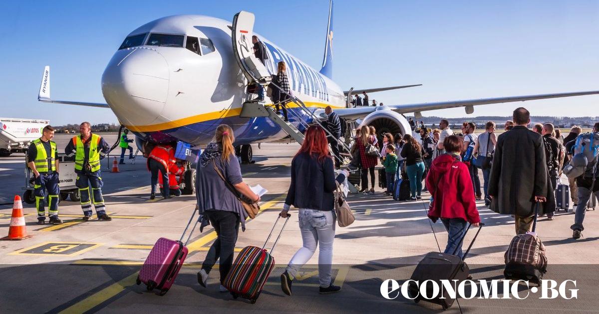 Ryanair обяви, че спира всички полети до и от летище
