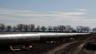 Словакия вече получава руски газ през България