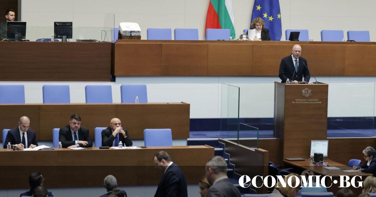 Bulgarian Prime Minister Rosen Zhelyazkov emphatically rejected the possibility of