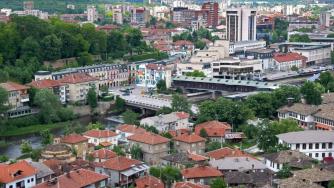 Област Ловеч: намаляваща бедност, но влошаващ се пазар на труда