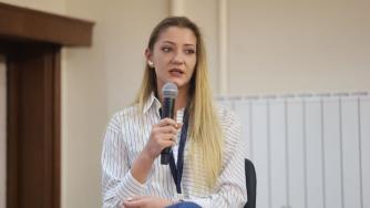 Трендът на пазара на труда: Охлаждане при търсенето и „внос“ на работници