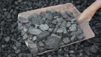 Глобалното търсене на въглища е рекордно. Има ли измъкване?