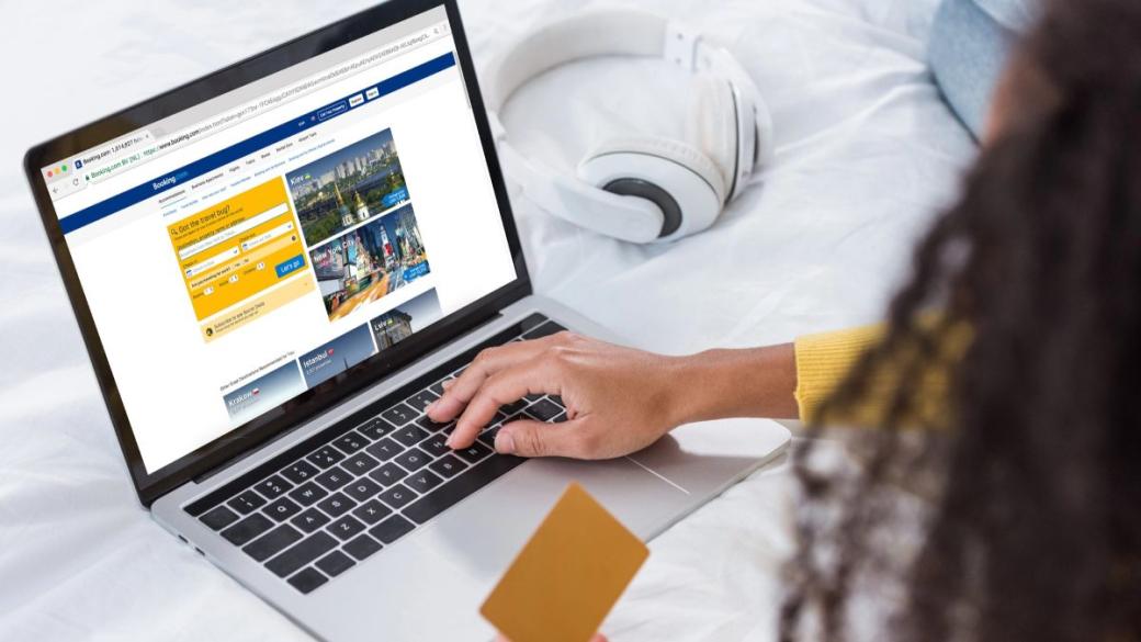 Министърът на туризма се захваща с регулирането на имотите в Booking