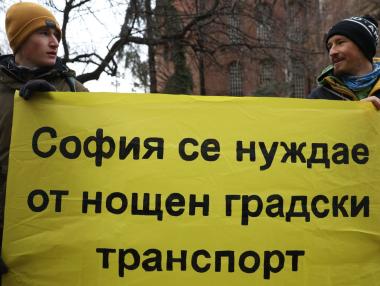 София запази нощния си градски транспорт