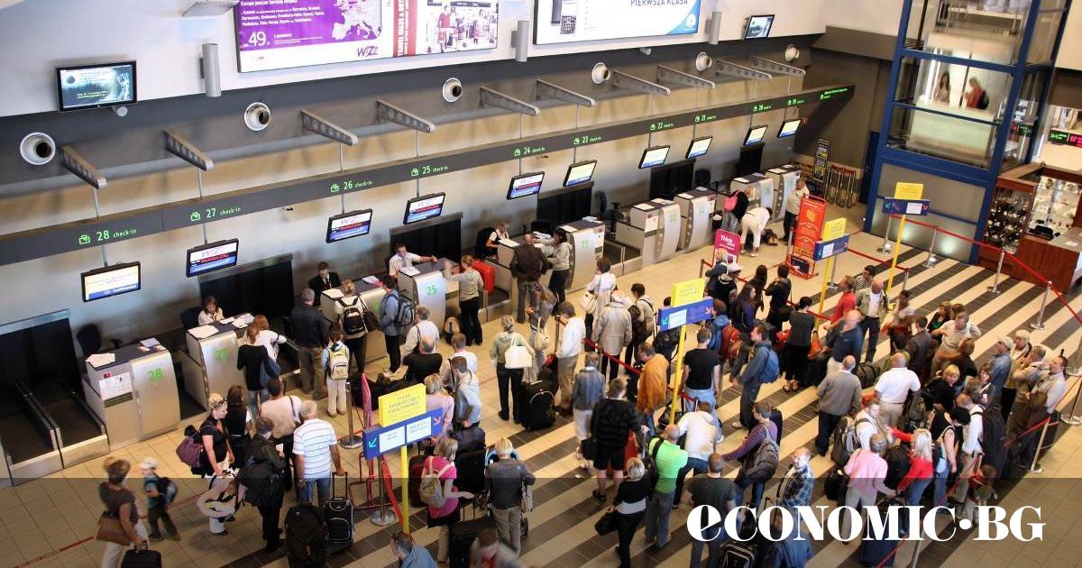 Заплахите на Тръмп от допълнителни тарифи и икономическата несигурност карат