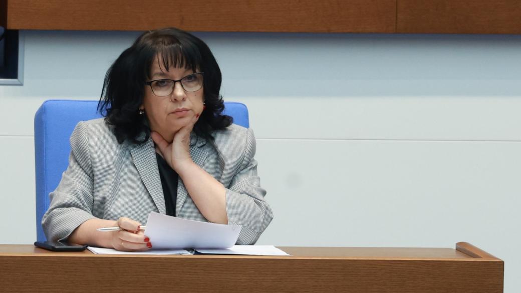 Седмични новини за финанси: Петкова разчита на феноменални ДДС приходи, дивидент и такси