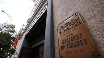 Нисък дефицит, без да правим нищо: почти невъзможна задача