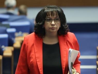 Вечерни новини: Петкова залага феноменални ДДС приходи; Симеон Дянков начело на Фискалния съвет