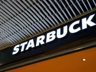 Starbucks съкращава 1100 работни места