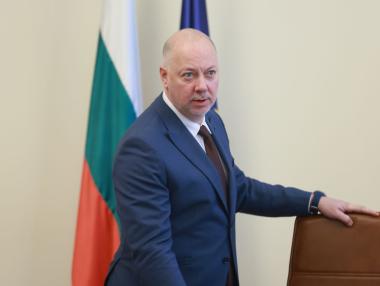 Желязков разпореди НАП и Митниците да работят на „нужната висота“