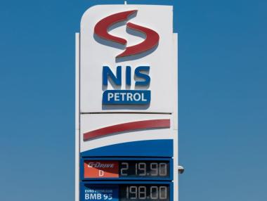 САЩ отлагат санкциите срещу сръбската NIS