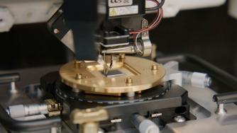 Следващата гореща хай-тек надпревара? И Amazon представи собствен чип