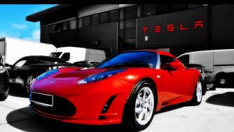 Производството на Tesla в Китай се срина