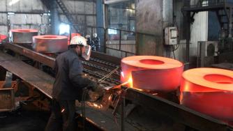 Криза в европейската стоманодобивна индустрия: ЕС търси спешни решения